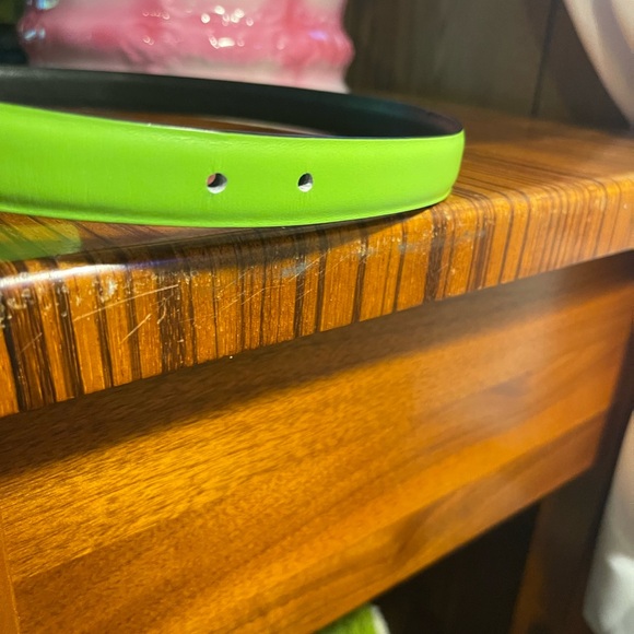 Valentino lime Green ,black reversible Belt with Gold V Buckle - Picture 7 of 9